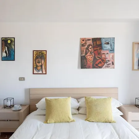 Appartement Amoretti Apartment, 6 Persone, 3 Camere, 2 Bagni, Balcone, Wi-fi, Metro B Monti Tiburtini